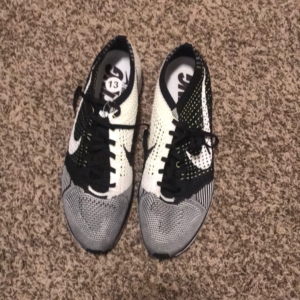 Nike Flyknit Racers